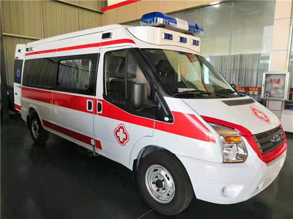班戈县福特V362救护车